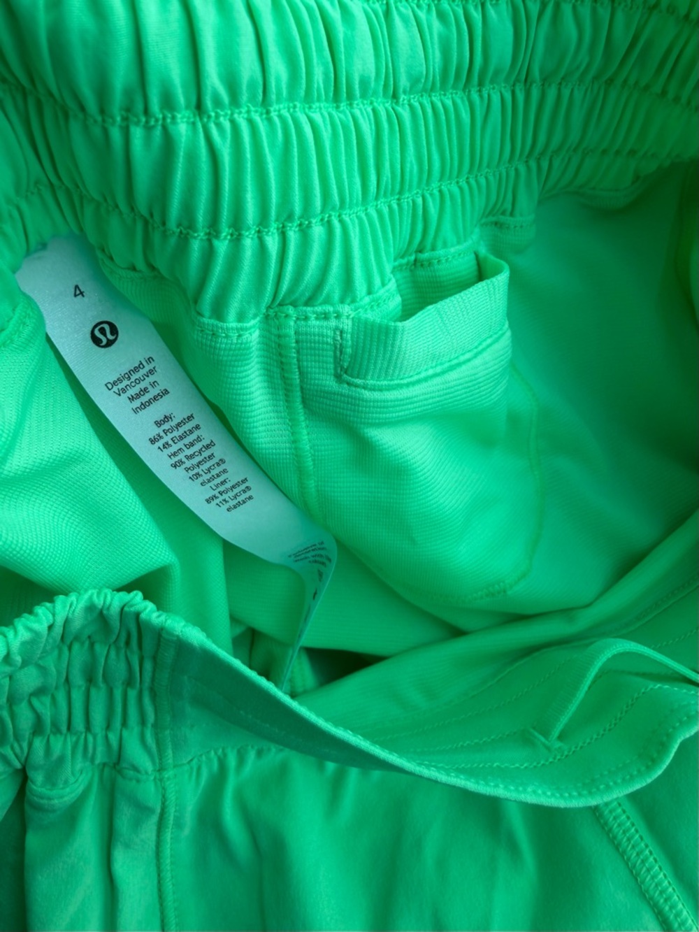 Lululemon Hotty Hot High-Rise Shorts 4” Pistachio Size 4 - Picture 6 of 6